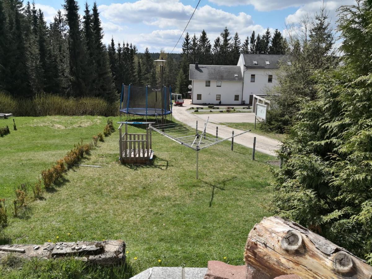 Appartamento Erzgruen - Aktiv Und Entspannt Im Gruenen Zwönitz Esterno foto